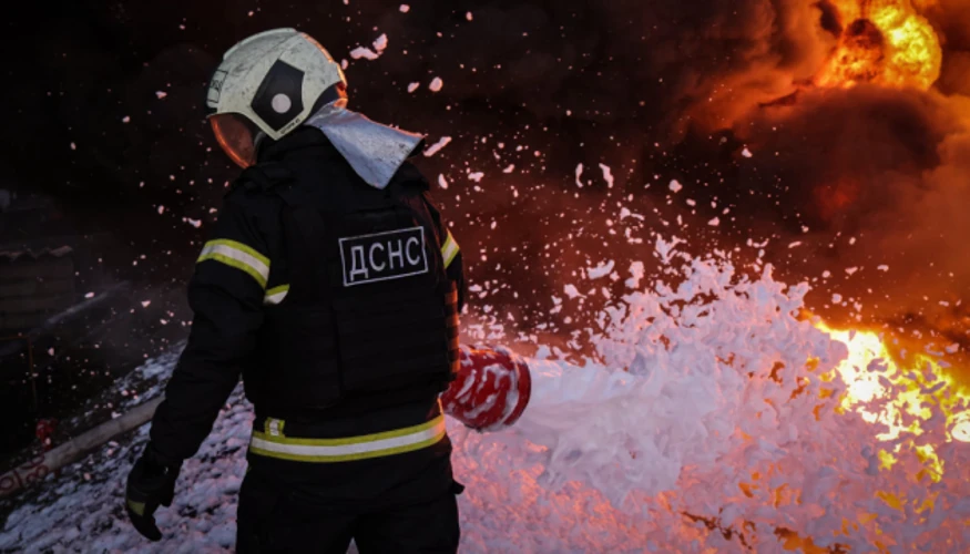 Ілюстративне фото пошкодженого поштового терміналу у передмісті Харкова