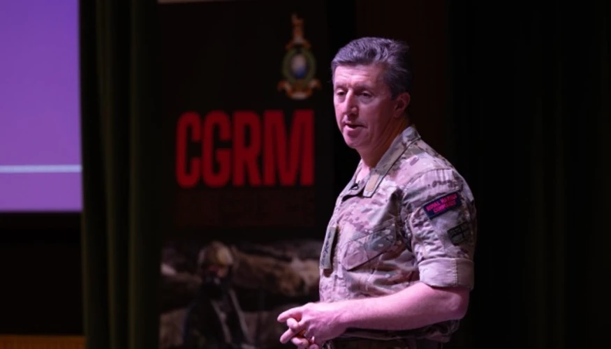 Перший морський лорд Британії сер Гвін Дженкінс під час виступу на симпозіумі