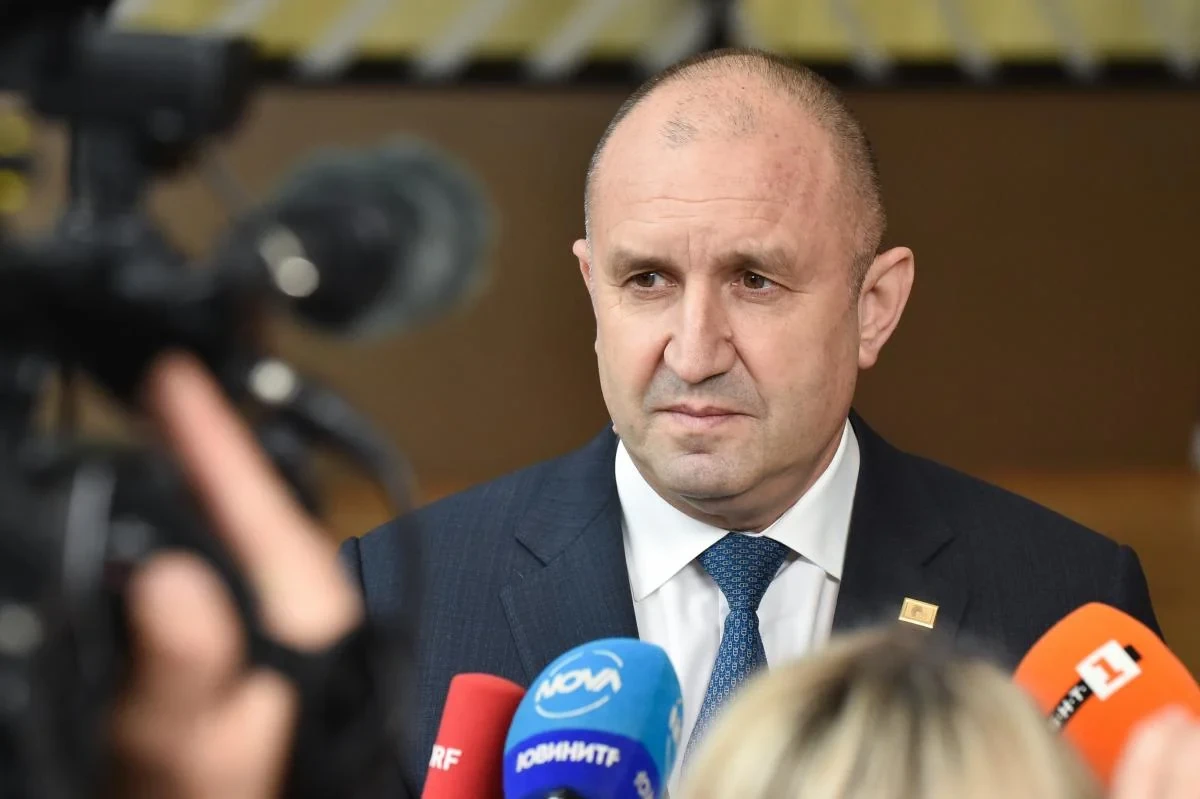 Румен Радев, прем'єр-міністр Болгарії (за підписами УНІАН та ТСН)