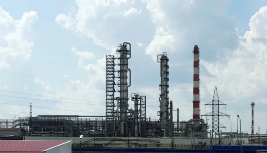 Установку АВТ-6 на Рязанському НПЗ зупинено після удару дронів: що відомо
